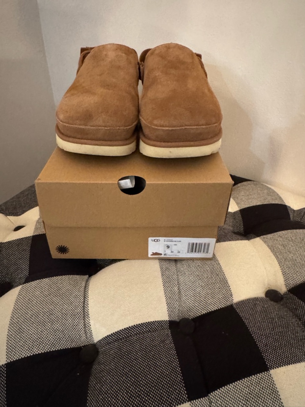 UGG Women’s Goldenstar Clog Chestnut Suede Slip-On